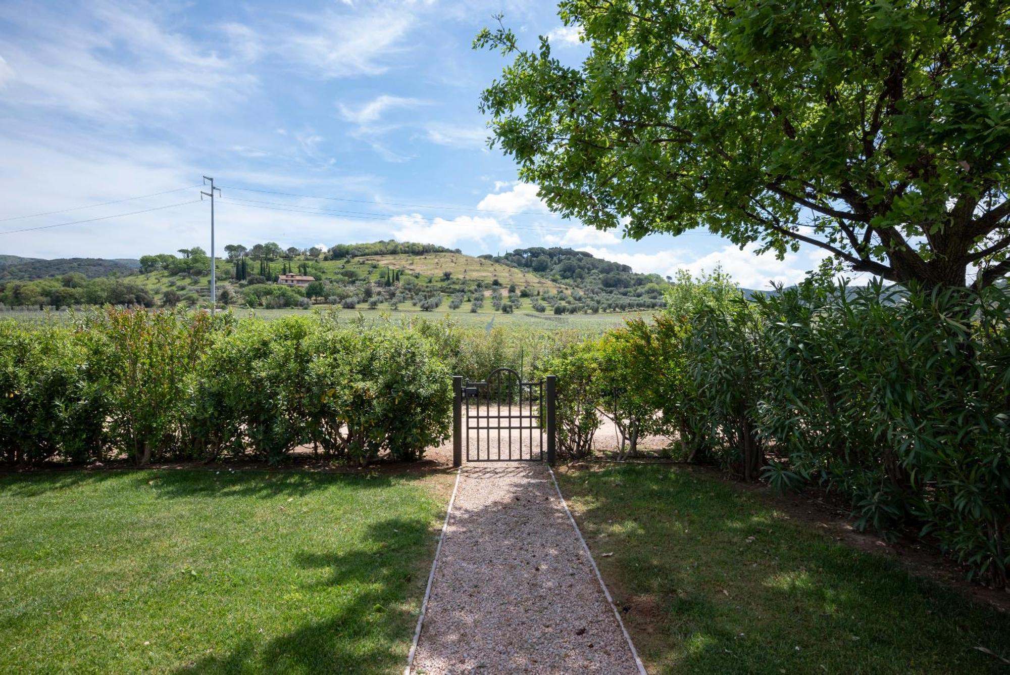 Podere Vignanova Accommodations & Spa Кастаньето-Кардуччи Экстерьер фото
