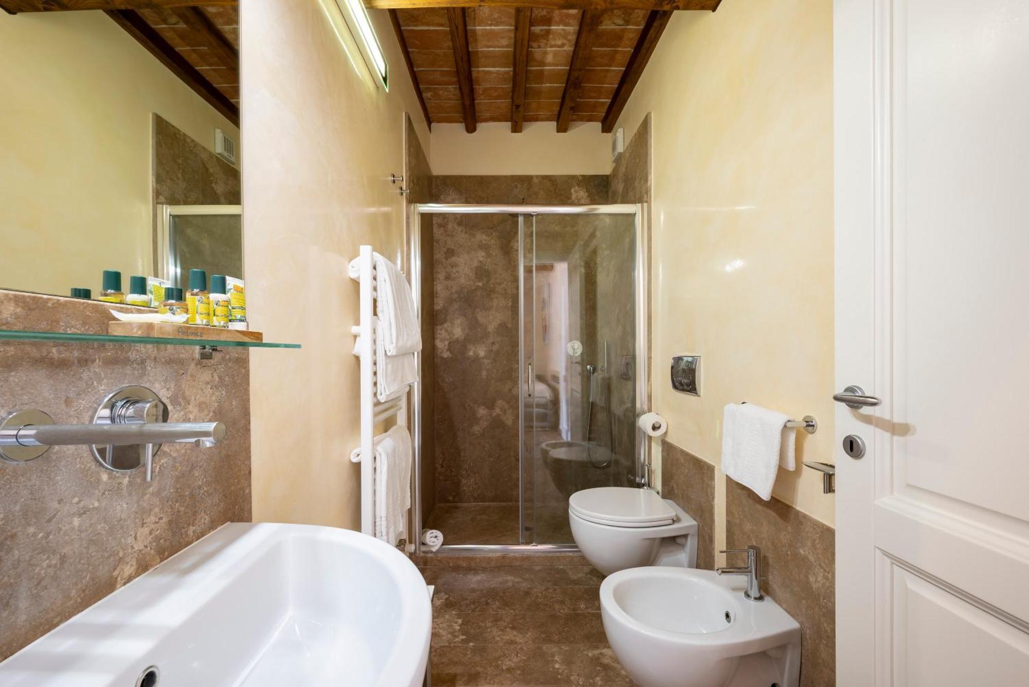 Podere Vignanova Accommodations & Spa Кастаньето-Кардуччи Экстерьер фото